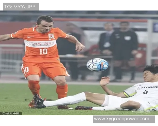 鲁能与广岛三剑精彩对决录像回放全程分析与精彩瞬间分享